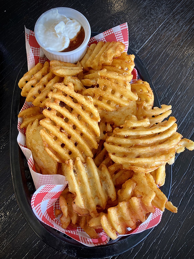 Chelsea Hotel, Chatswood_Waffle Chips, chilli & sour cream.jpg