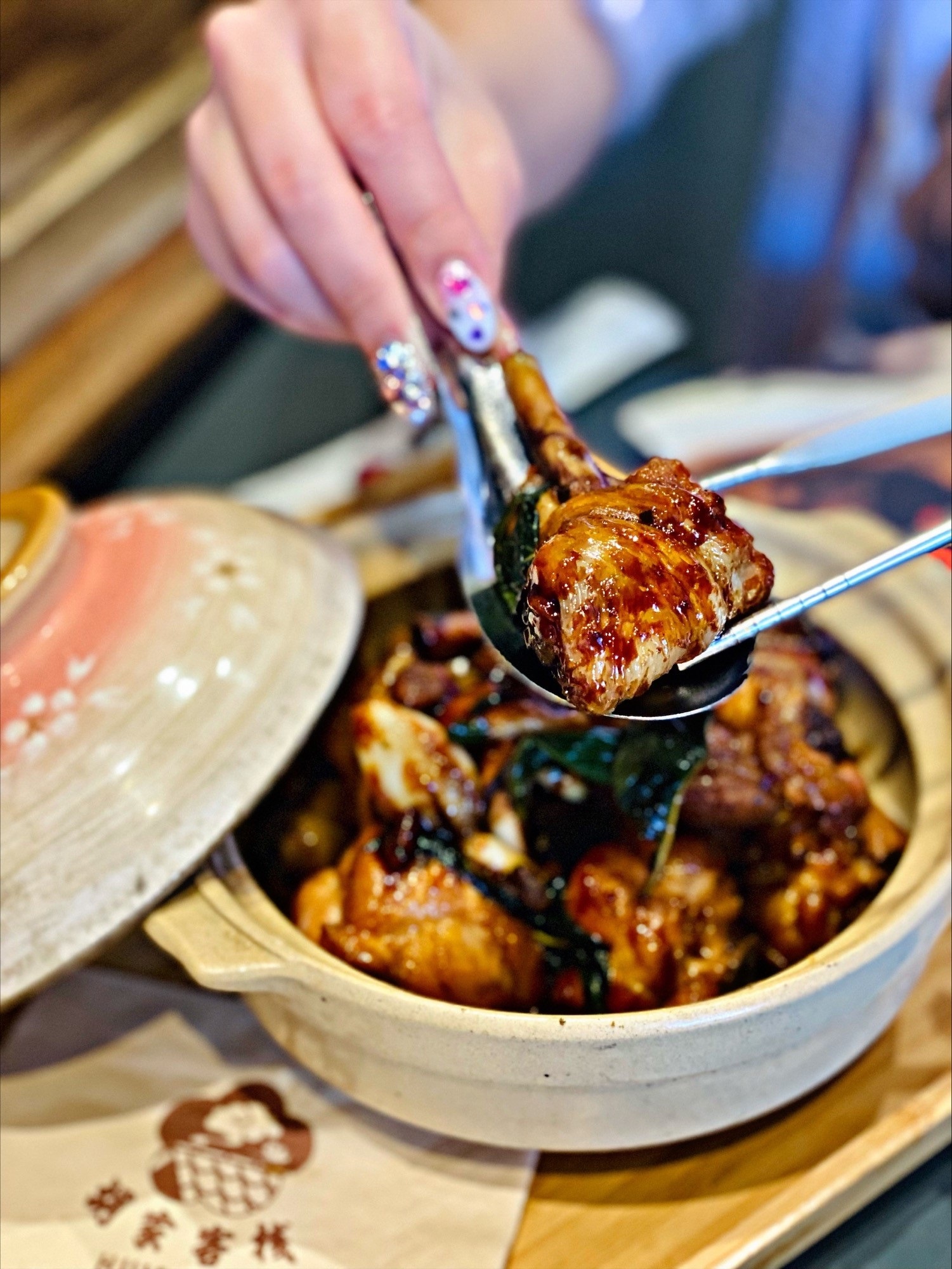 Taiwan-5-Cup-Chicken_2-by-Huis-Inn.jpg