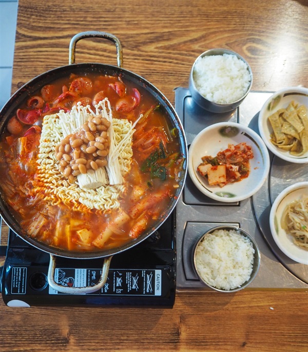 Hot Pot 3-2.jpg