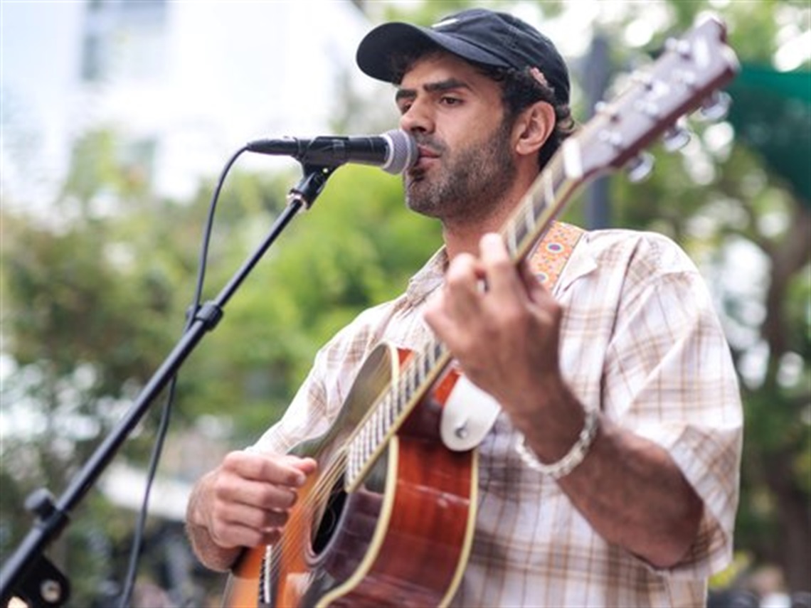 Book-Performer-Sydney-Aboriginal-Vocals-Guitar-JESSE-MANTON-Artist-Bookings.jpg