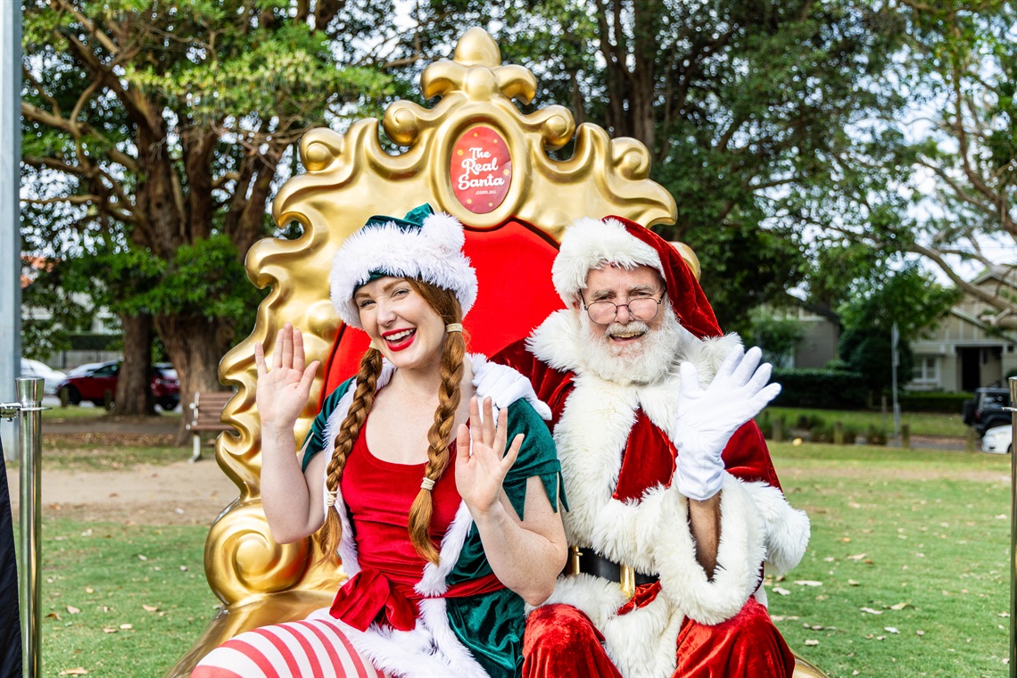 XMAS CAROLS 2025-76.jpg